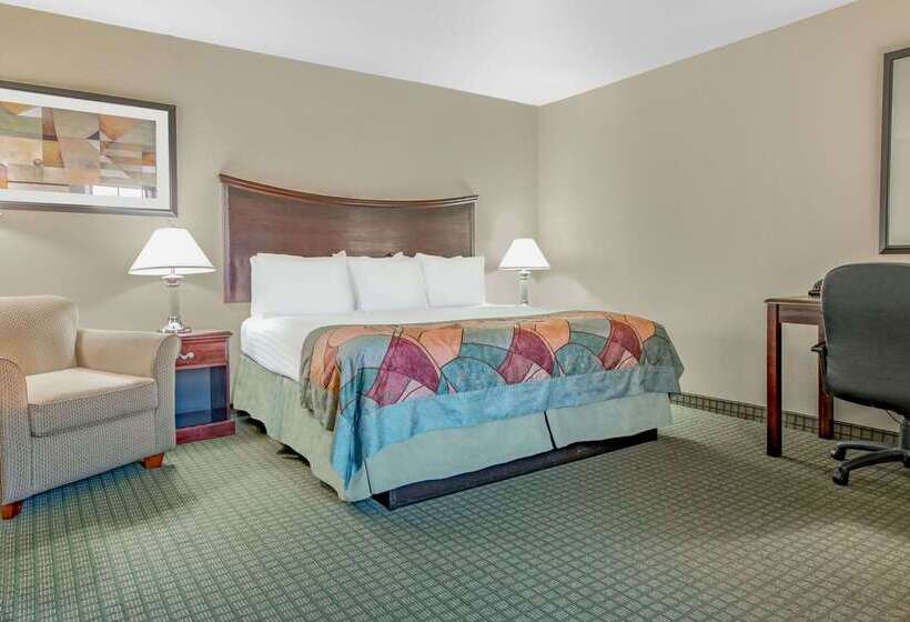 هتل Baymont By Wyndham Wichita Falls