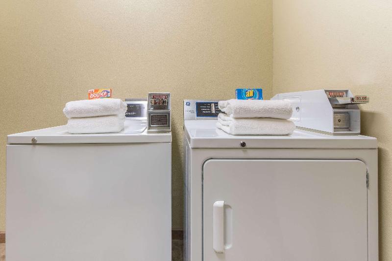 هتل Baymont By Wyndham Wichita Falls