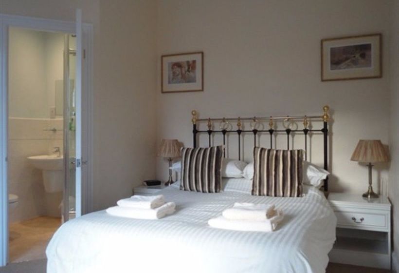 Отель Brookthorpe Lodge