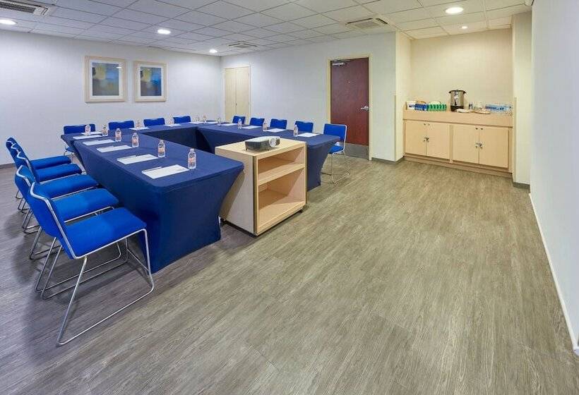 Fotos del hotel City Express Manzanillo:  13