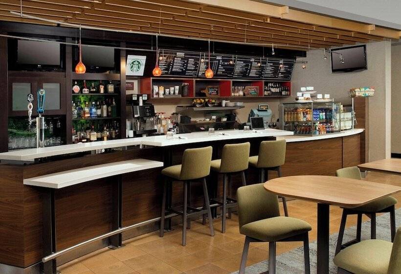 هتل Courtyard By Marriott Wichita Falls