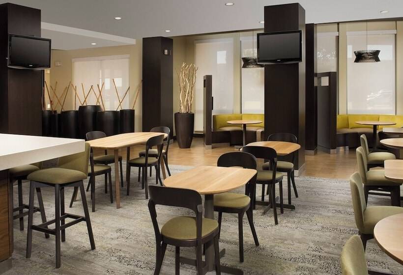 هتل Courtyard By Marriott Wichita Falls