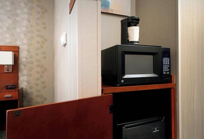 هتل Courtyard By Marriott Wichita Falls