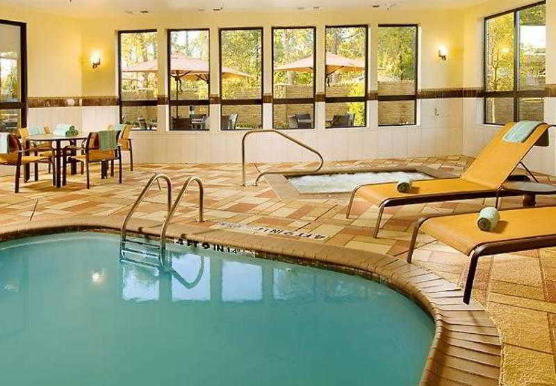 هتل Courtyard By Marriott Wichita Falls