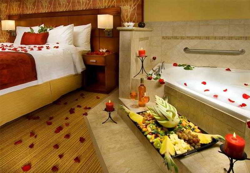 هتل Courtyard By Marriott Wichita Falls