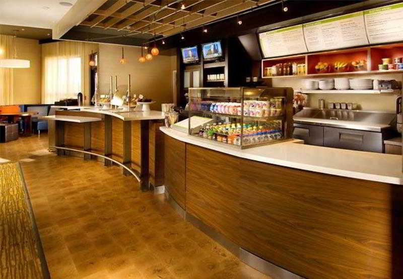 هتل Courtyard By Marriott Wichita Falls