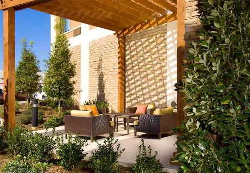 هتل Courtyard By Marriott Wichita Falls