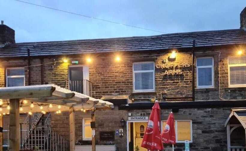 هتل The Croppers Arms