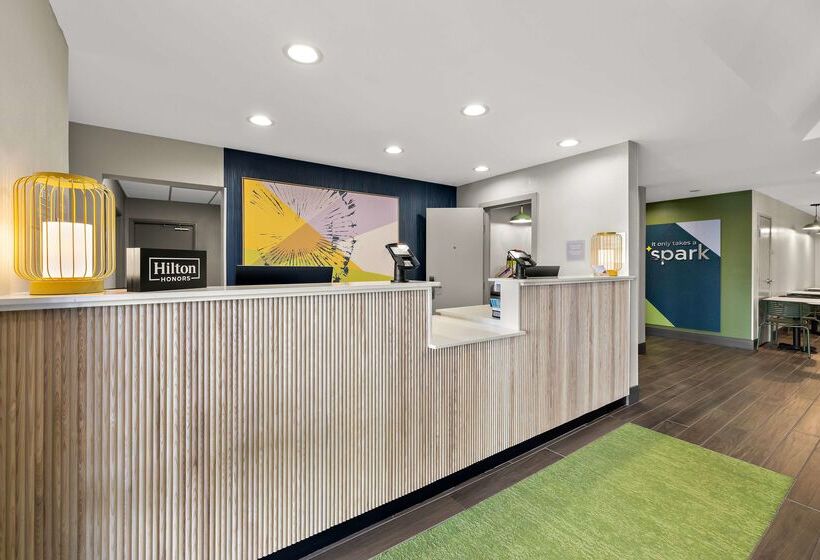 Отель Spark By Hilton Tifton