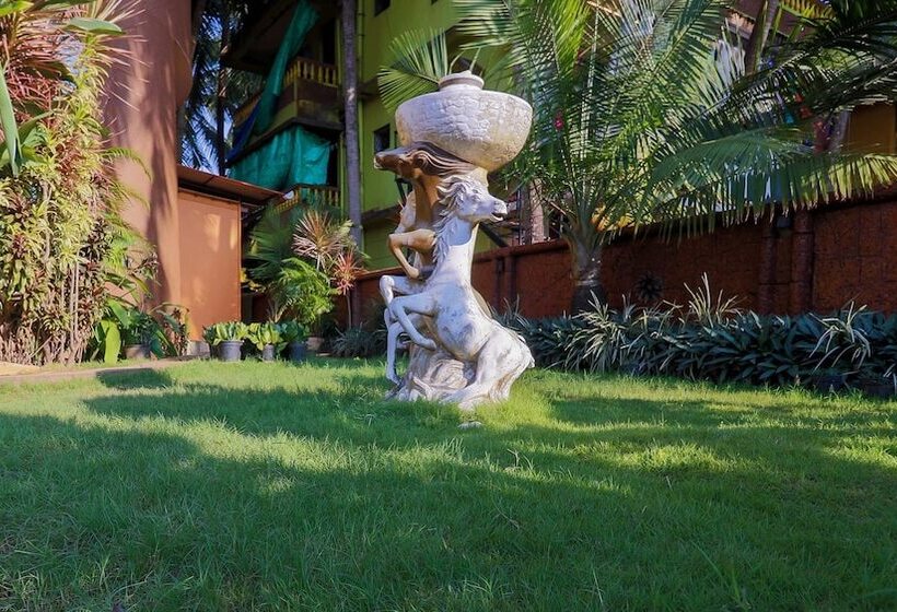 בית מלון כפרי Dewdrop Le Seasons Beach Resort