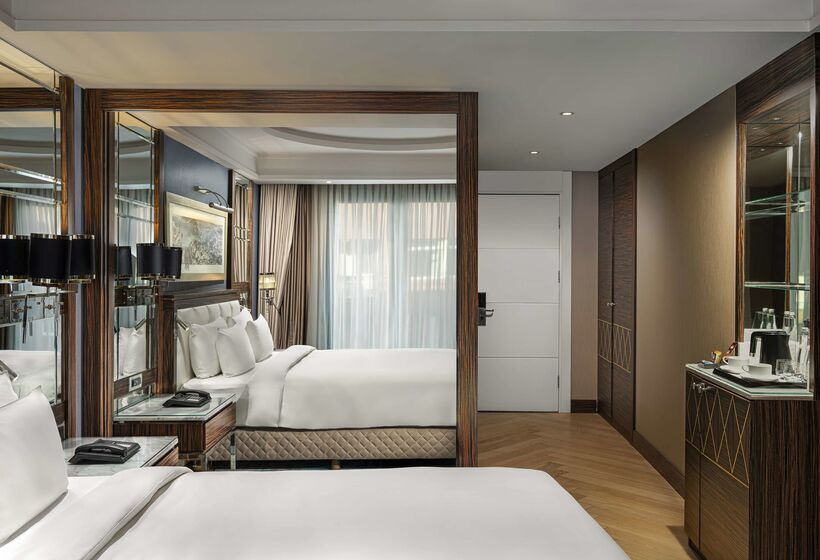 هتل Radisson Blu  Istanbul Pera