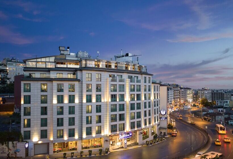 هتل Radisson Blu  Istanbul Pera