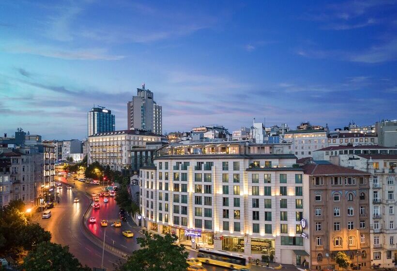 فندق Radisson Blu  Istanbul Pera