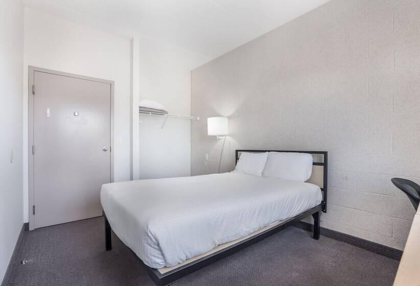 هتل Residence & Conference Centre  Niagaraonthelake