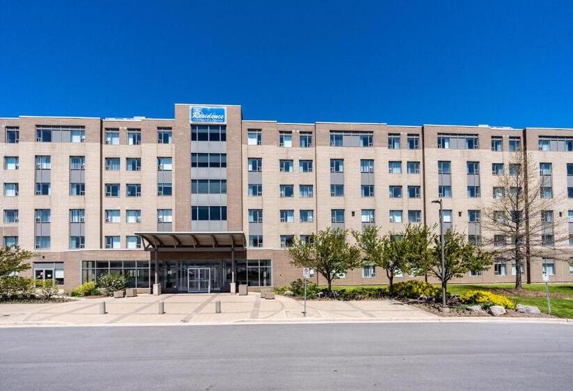 هتل Residence & Conference Centre  Niagaraonthelake