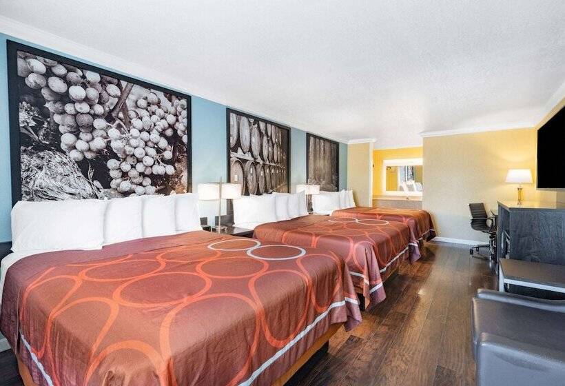 هتل Super 8 By Wyndham Ukiah