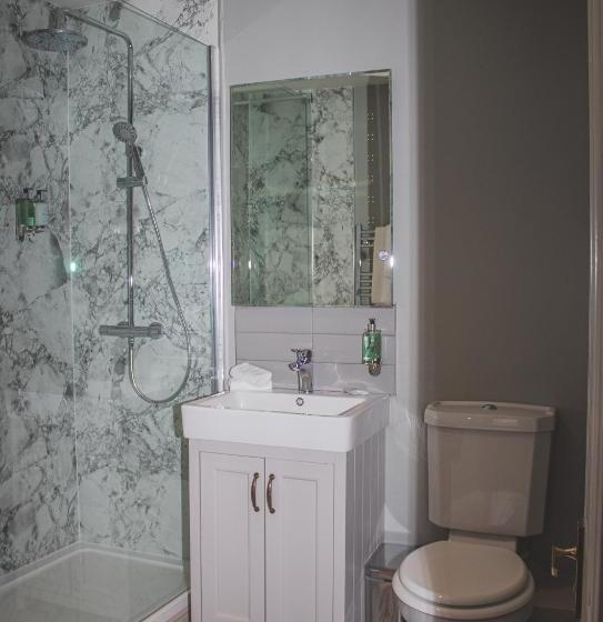 בית מלון כפרי The Angel Inn