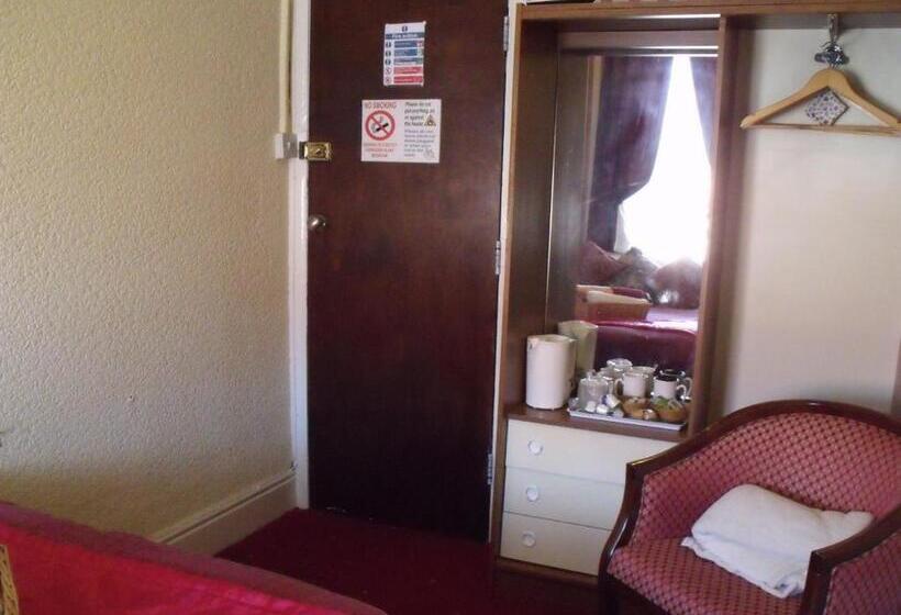 Fotos del hotel The Derby:  38