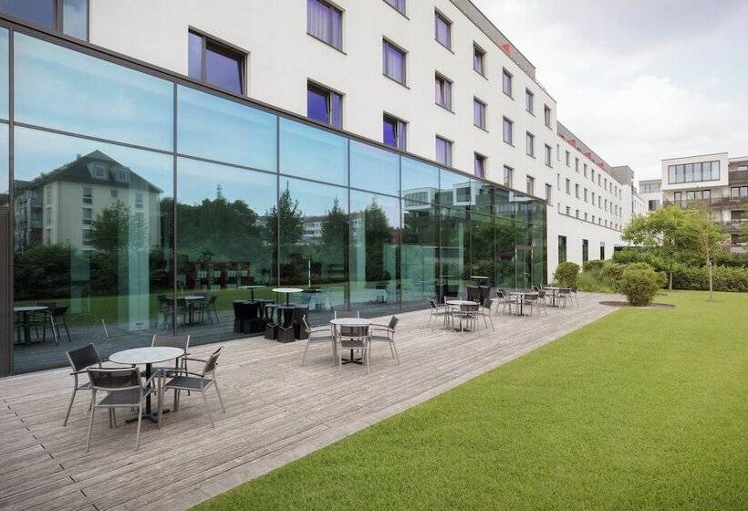 هتل The Holiday Inn Munich  Westpark