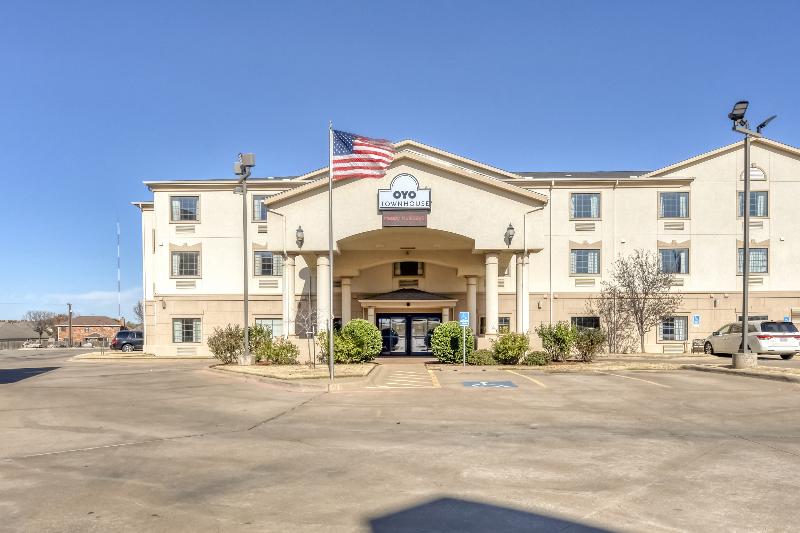 هتل Spark By Hilton Wichita Falls