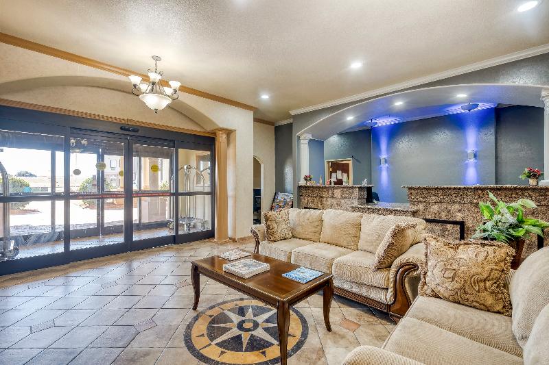 هتل Spark By Hilton Wichita Falls
