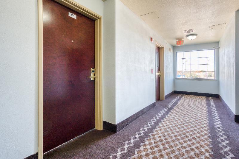 هتل Spark By Hilton Wichita Falls
