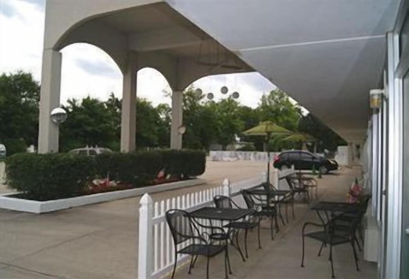 فندق Willow Tree Inn Branson