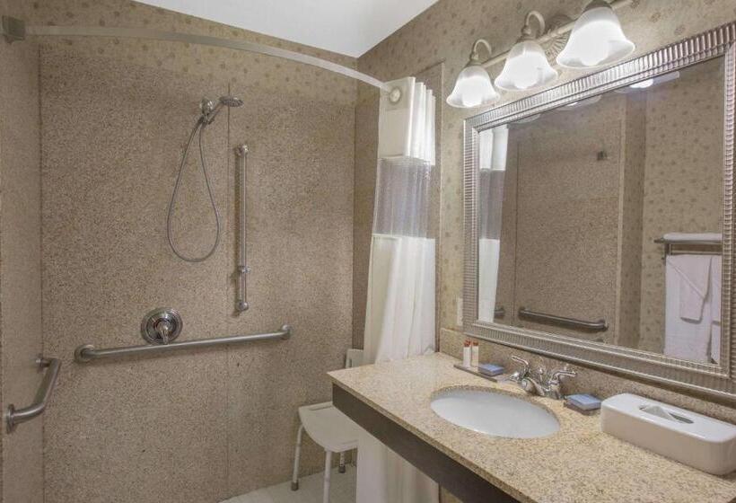 هتل Wingate By Wyndham Tuscaloosa