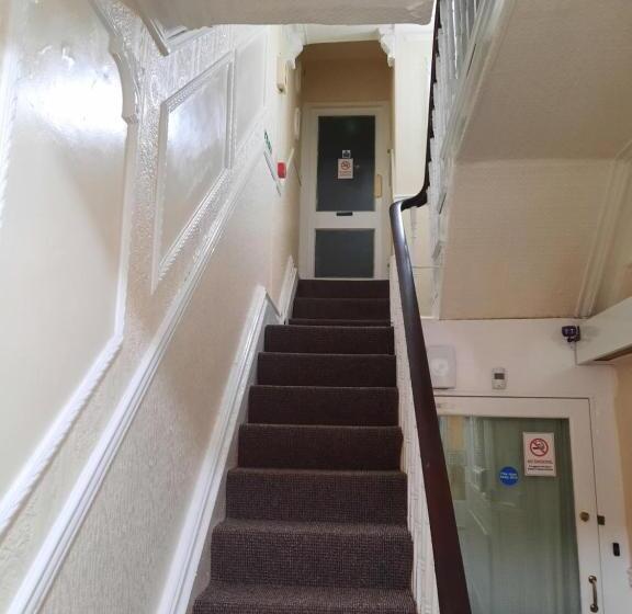 Fotos del hotel Lynwood Hotel:  24