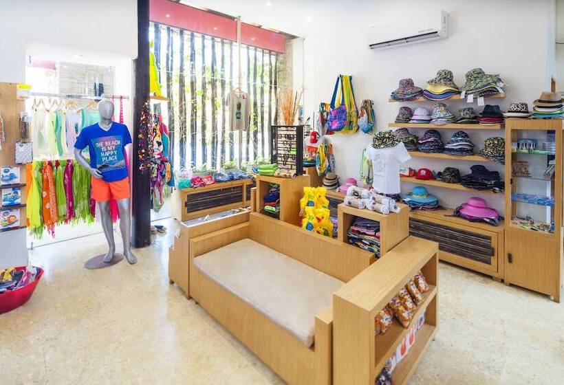 استراحتگاه Decameron Baru  All Inclusive