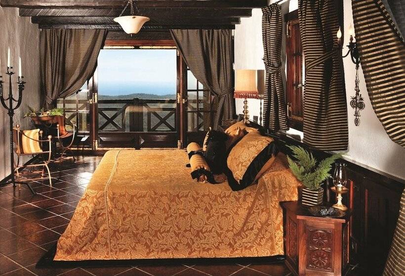 استراحتگاه Porto Carras Villa Galini