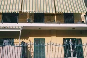 B&b Nola Domus