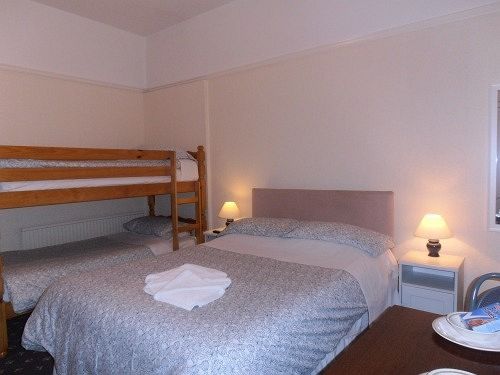 تختخواب و صبحانه Brunton House Guest House