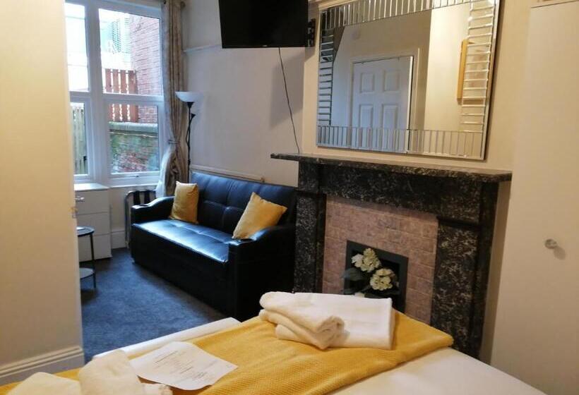 مبيت وإفطار Gillygate Guest House