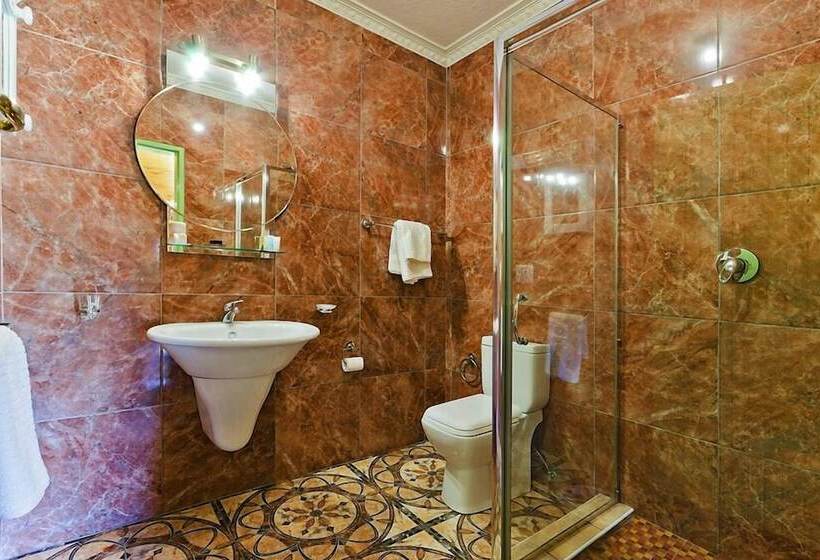 تختخواب و صبحانه Golden Gate Guest House