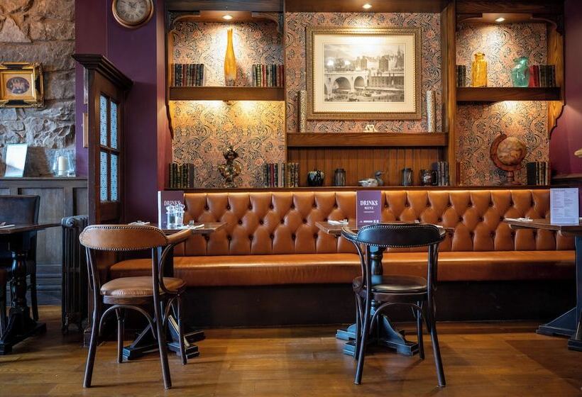 Fotos del hotel Hampton Hotel By Greene King Inns:  20