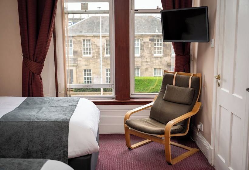 Fotos del hotel Hampton Hotel By Greene King Inns:  26