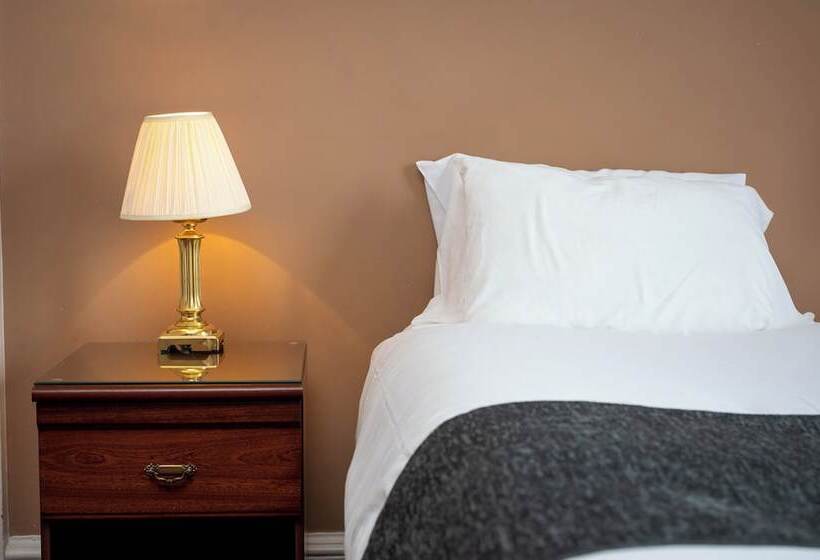 Fotos del hotel Hampton Hotel By Greene King Inns:  28