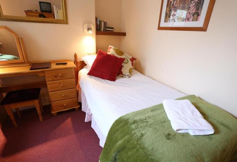 فندق An Caislean Guest House