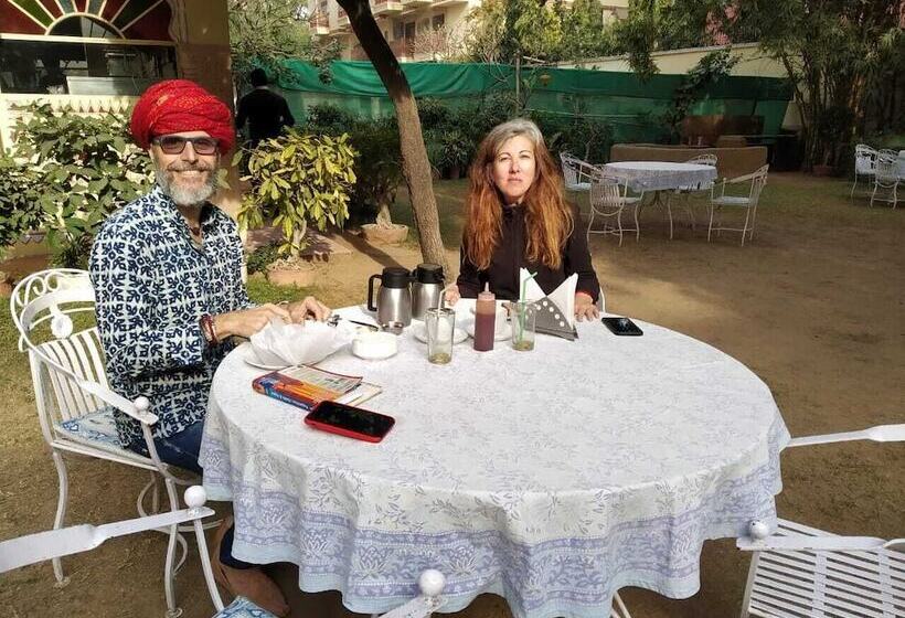 Fotos del hotel Anuraag Villa:  30