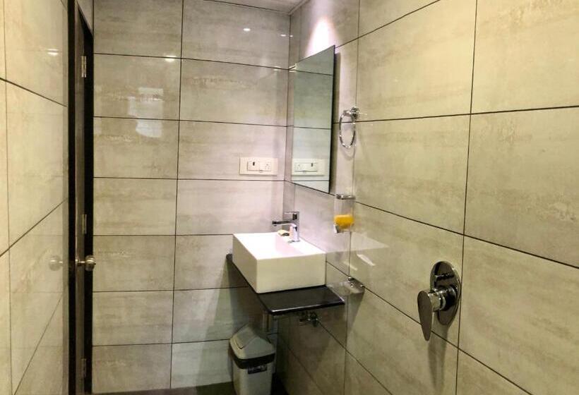 فندق Avon Ruby Dadar