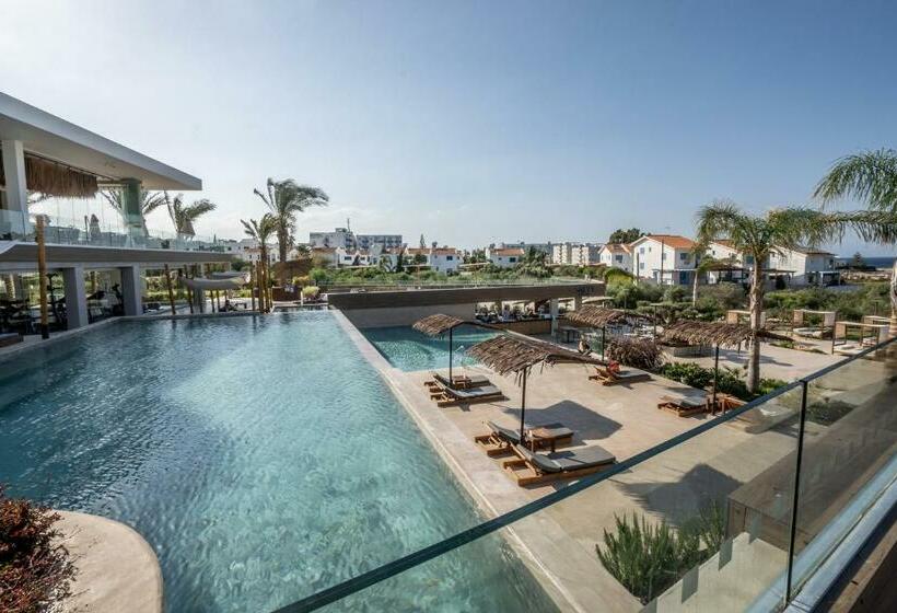 هتل Cavo Zoe Seaside