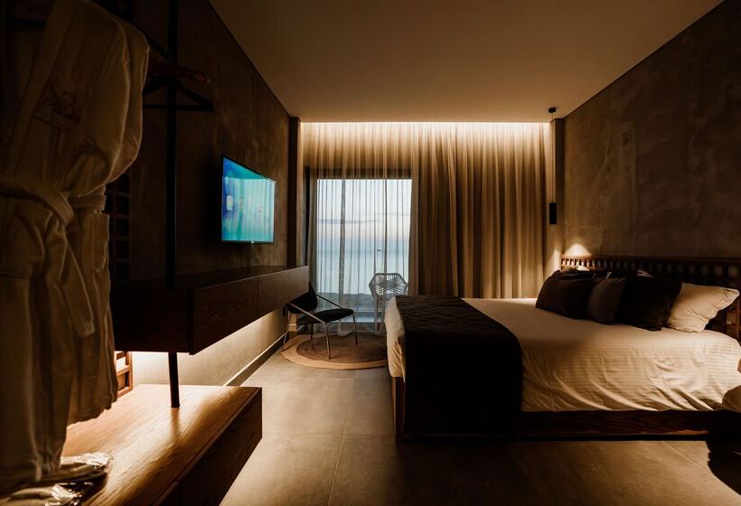 هتل Cavo Zoe Seaside