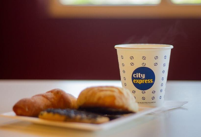 ホテル City Express Junior By Marriott Tuxtla Gutierrez Poliforum