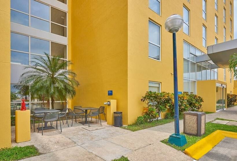 فندق City Express By Marriott Minatitlán