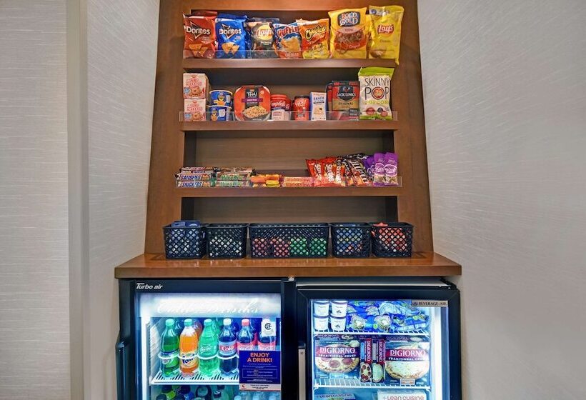 فندق Comfort Inn & Suites