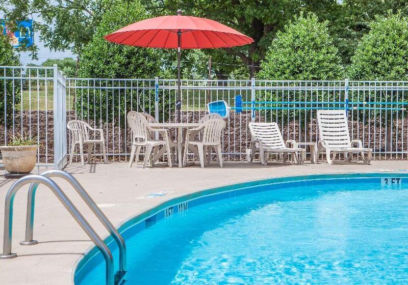 בית מלון כפרי Comfort Inn & Suites Tuscumbiamuscle Shoals