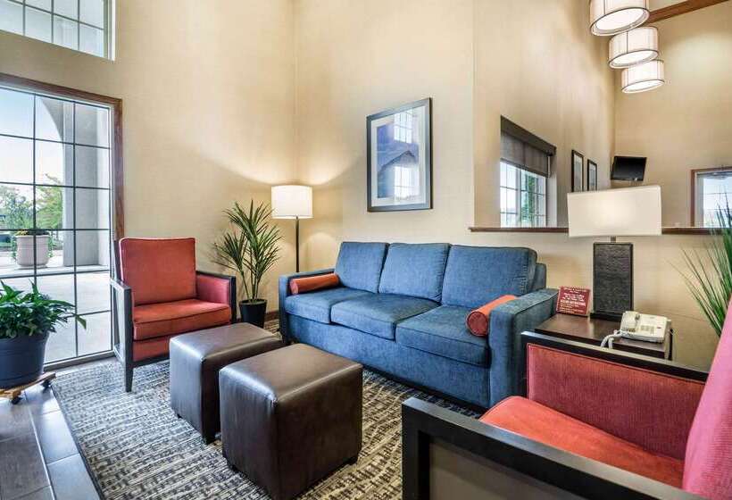 酒店 Comfort Suites At Par 4 Resort