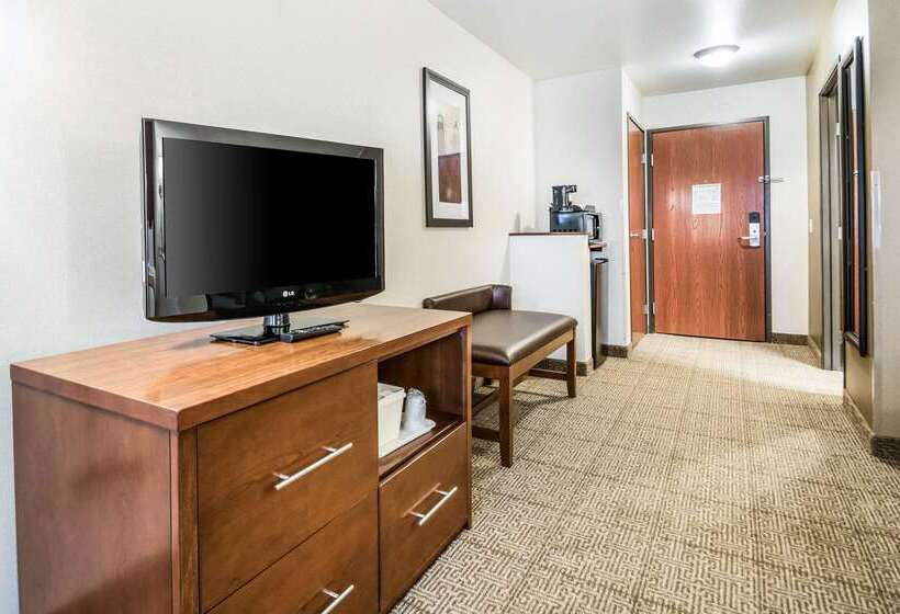 酒店 Comfort Suites At Par 4 Resort