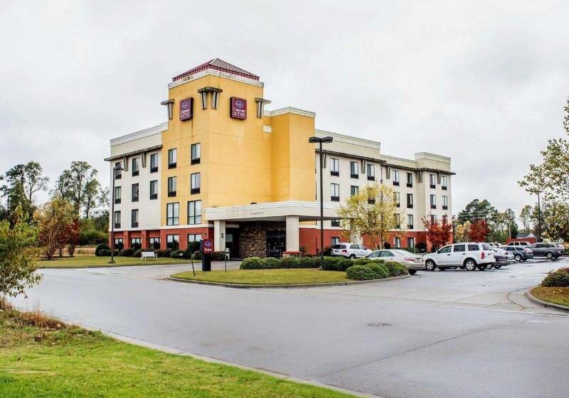 ホテル Comfort Suites Wilson  I  95